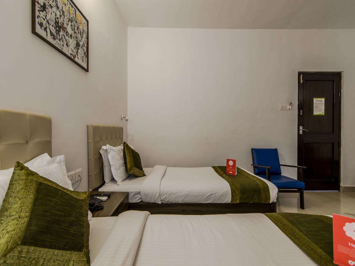 Oyo 10241 Hotel Mayfair Goa Exterior photo