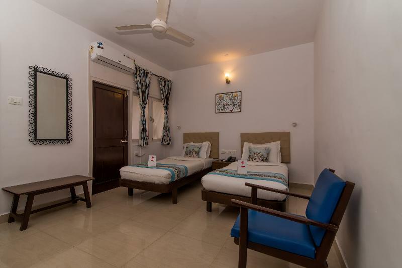 Oyo 10241 Hotel Mayfair Goa Exterior photo